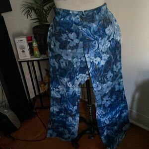 Rag  women pant new in my closet without tags Long straight bootleg